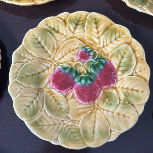 Sarreguemines Majolica Plates  7-1/2" set of 7 - Picture 3 of 12